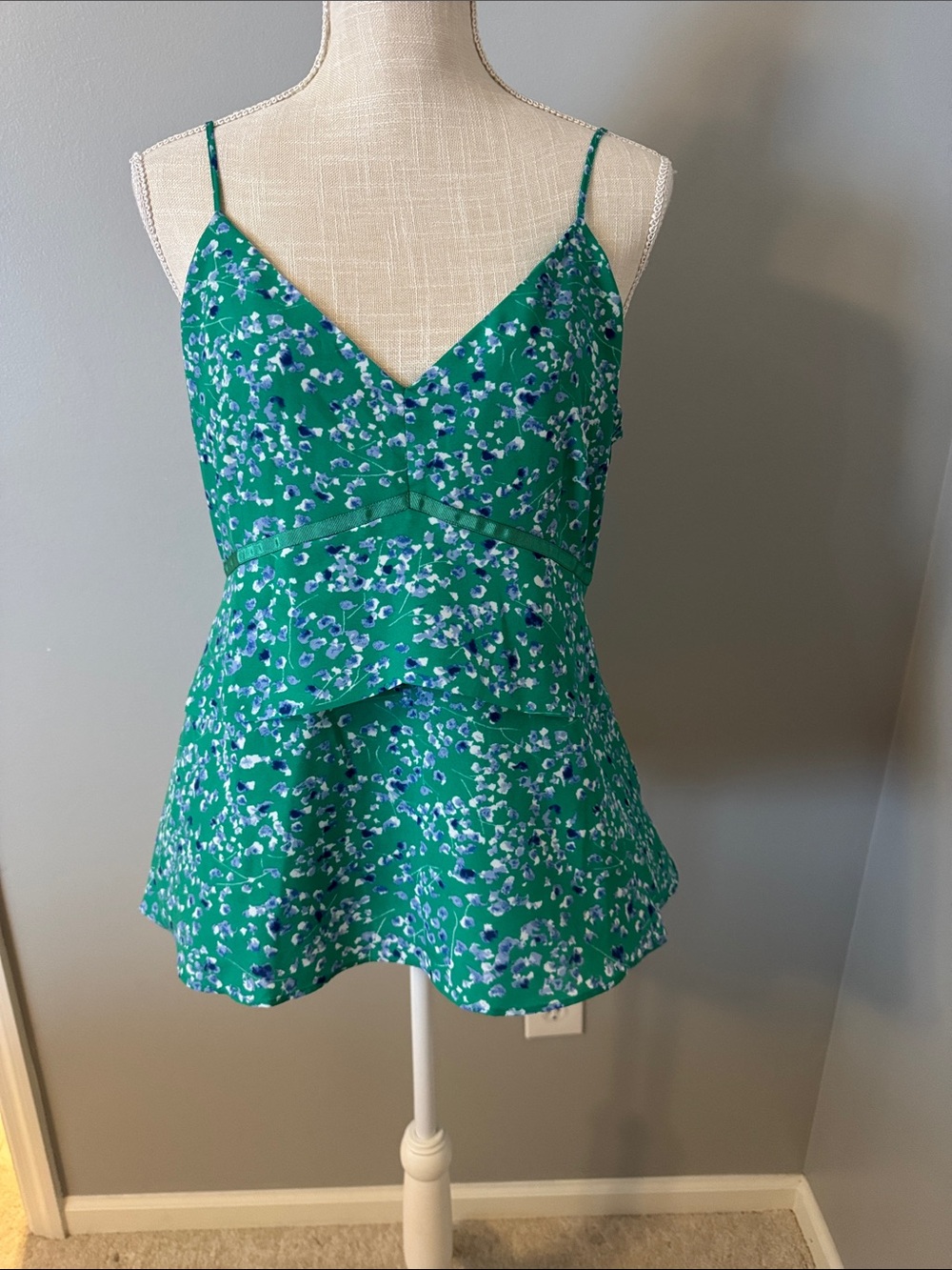 Green Floral V-Neck Peplum Cami Top